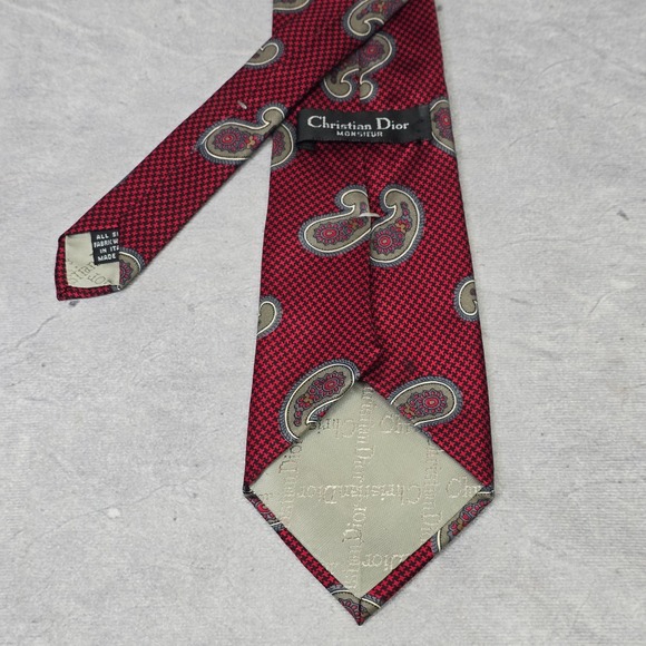 Vintage Christian Dior Tie Mens Silk Red Paisley Designer Business Formal - Picture 3 of 10
